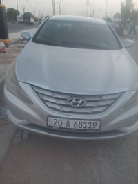 سوناتة 20013للبيع نظيفة سعر خاص وارد امريكي 07702684483