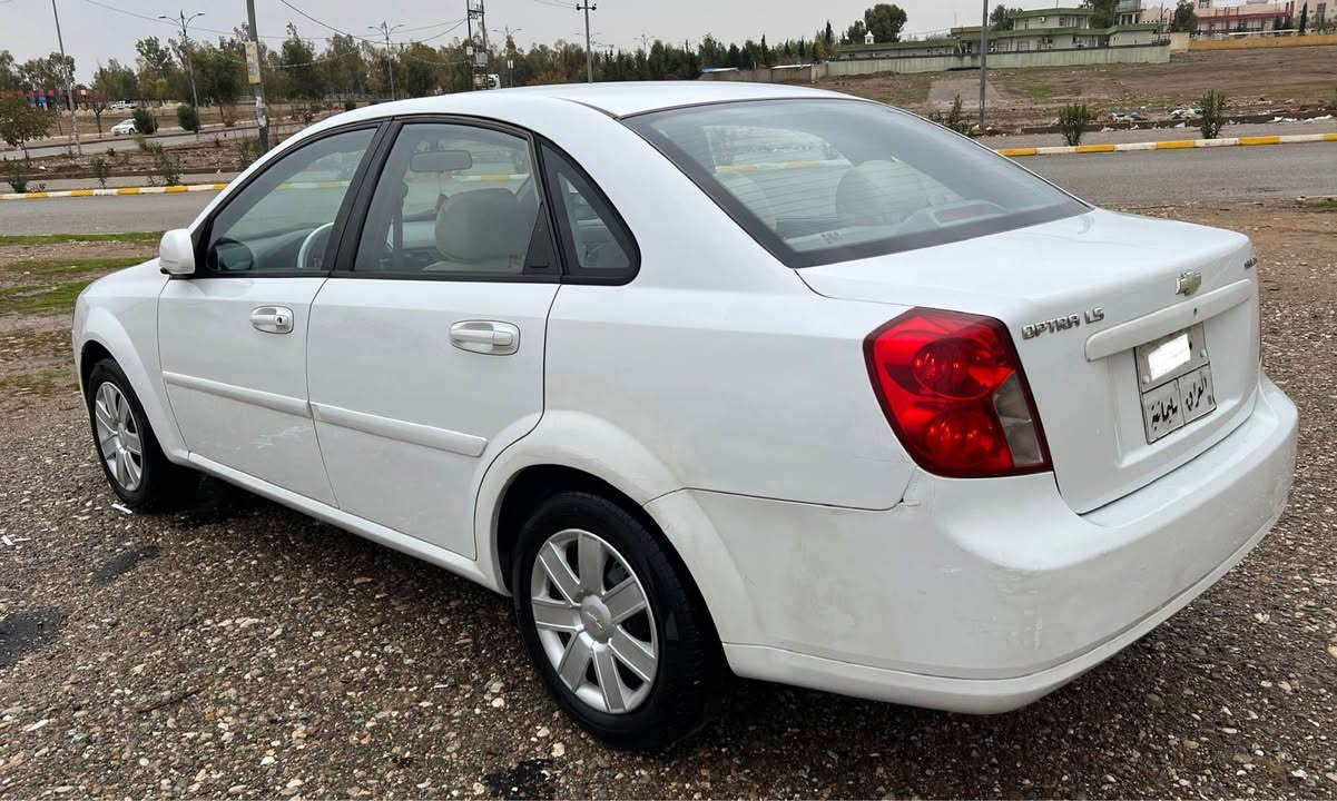 ئوپترا موديل 2010 رةقةم سليماني سةنةوي بةسةر چووة گير عادي گير مةكينة تةبريد تةقةو رةقة بةشةرت 130 هةزار روشتوة نمونةية لة جواني يةك پةلةي بچوكي بوياخة بي ناو گرتن بي ليدراو نرخ 76 گةلا و مةعامةلة شوين چةمچةمال 
***********
*********** شمشمل, السليمانية
