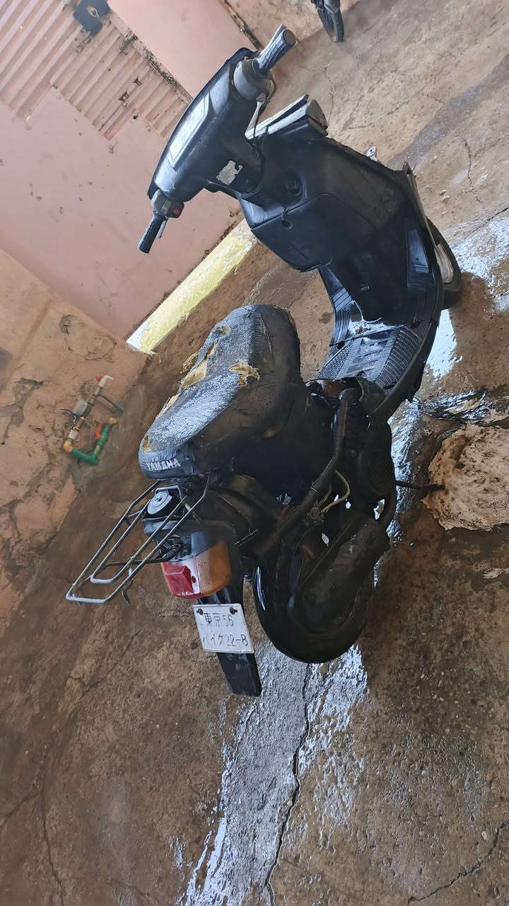 ماطور بزون شاصي مقوى اكسن شرط كهربائية شغاله مكينه معمره مره وحده سعرو 90بي مجال بسيط هذا رقمي خابرني ***********او اسيا ***********
