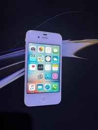 ايفون ٤s • ابيض • ٣٢