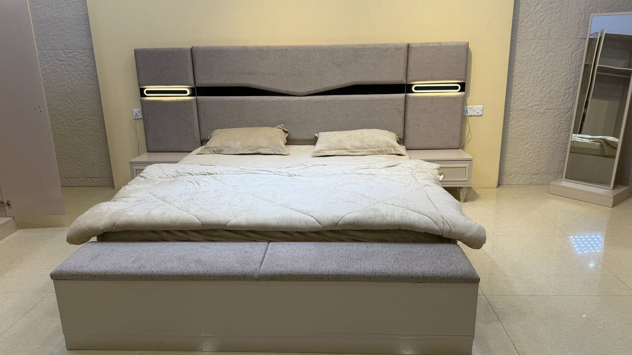 مليون و300الف فقط 10قطع ضمان 10فتح وشد 

الحجز ولستفسار واتساب 

📲***********
