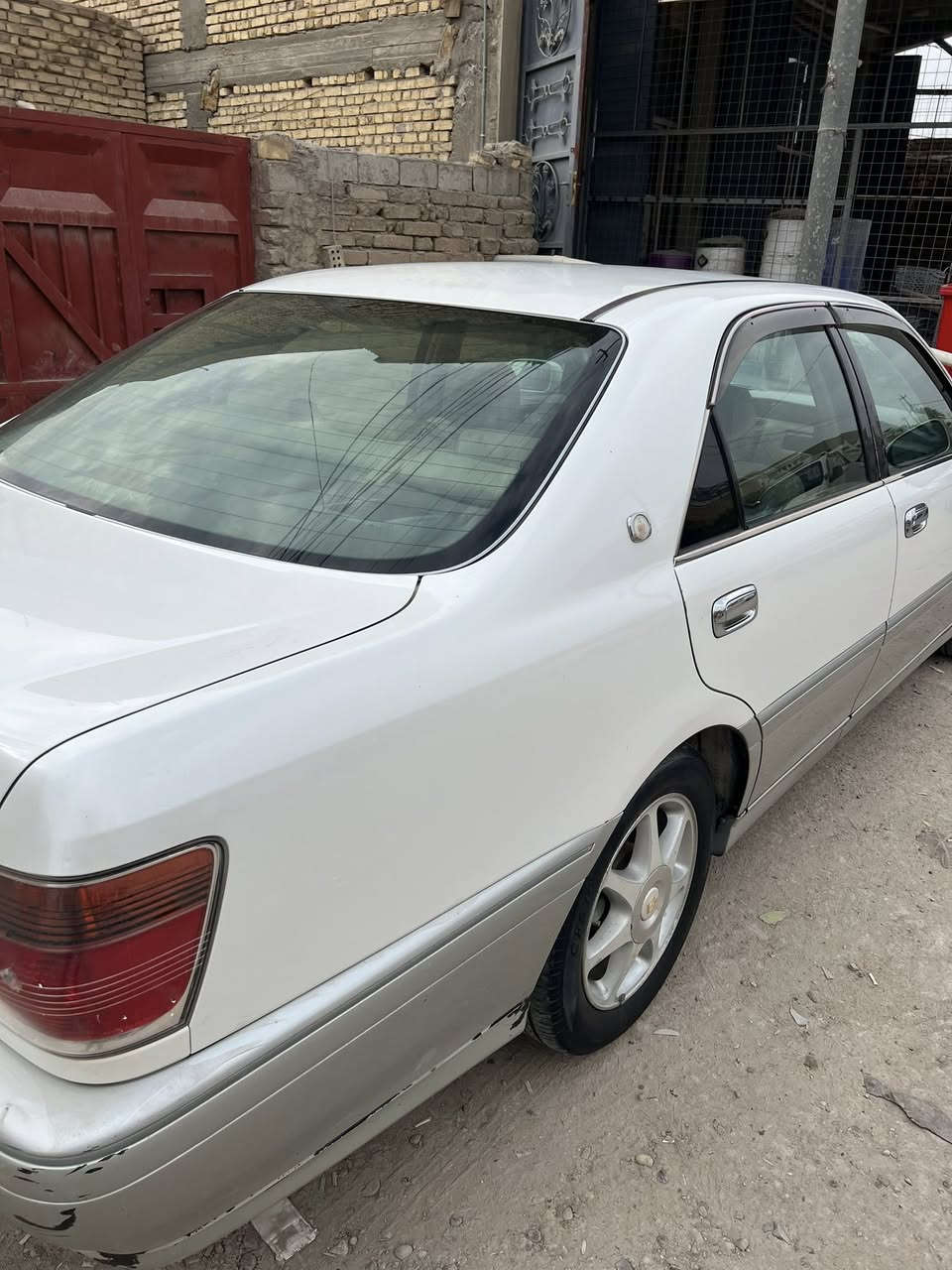 السعر115 وبيها مجال
سلام عليكم ملكه البيع رقم سليمانيه دولي بسمي السايره 

مكفوله كفاله عامه من كلشي موصفات  السياره ٣دكم عديه

تحويرت النجف بيه دشبول الامارات اصل شاصي ٧٥ بس به مكين وكير ففدي ٣٠٠٠ 

السياره جاهزه مال جنايه المكان النجف كوفه ***********
