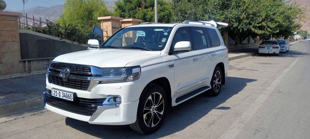 وەنەوشە،،،2021،،،شریکە جیهان،،،دەرەجەیە،،،فول فول،،مواسەفات،،،،،سەیارەکە نمونەیەلەجوانی وەک سفروایە،،،هیچ هیچی پێ وەنیـــە،،،85 هەزاری حەقیقی ڕۆیشتووە،،،بەناوی خۆمە،،تا 2030،،،کتابی جام ڕەشی هەیە،،،،نرخی 618 ،،مەعامەلە،،،شوێن ڕانیـــە،،ت،،،*********** رانية, السليمانية
