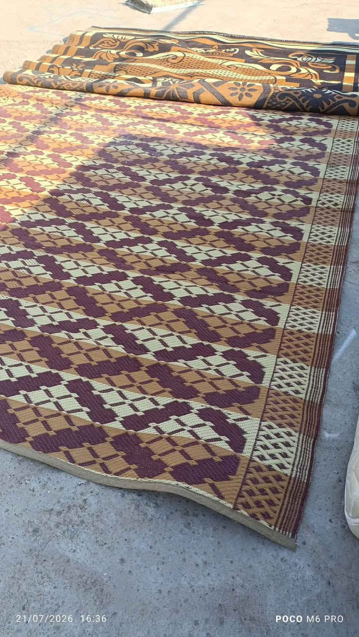 حصيرين أخو الجديد سعرها اثنينهم بثلاثين والشراي يتصل ***********.....***********
