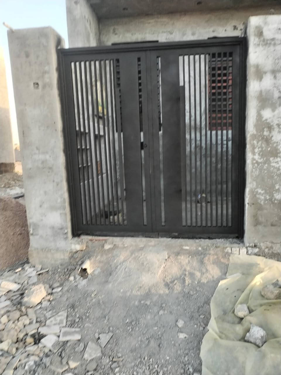 سلام عليكم شغلنه اليوم بيت الاخ ابو يوسف الرفيعي  متفرقين سعره مناسبه جميع شبابيج وبيبان بخدمت ناس هاذه رقمي ***********
