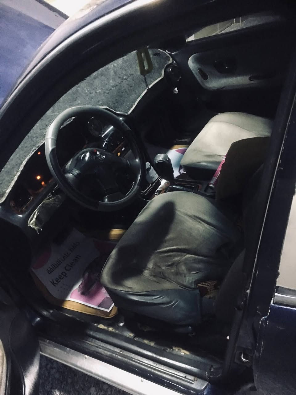 السلام عليكم سوناتا تو موديل 1993 بغداد باسمي   
 مكينه مفتوحه مو مسكر كير خير من الله صدر امامي وخلفي جديد كهربائيات جدد كلهه شغاله تخم تاير  منظومة تبريد جديدة السعر ٤٠ وبيهه مجال 
 (مكان ديالى المقدادية  ***********)
