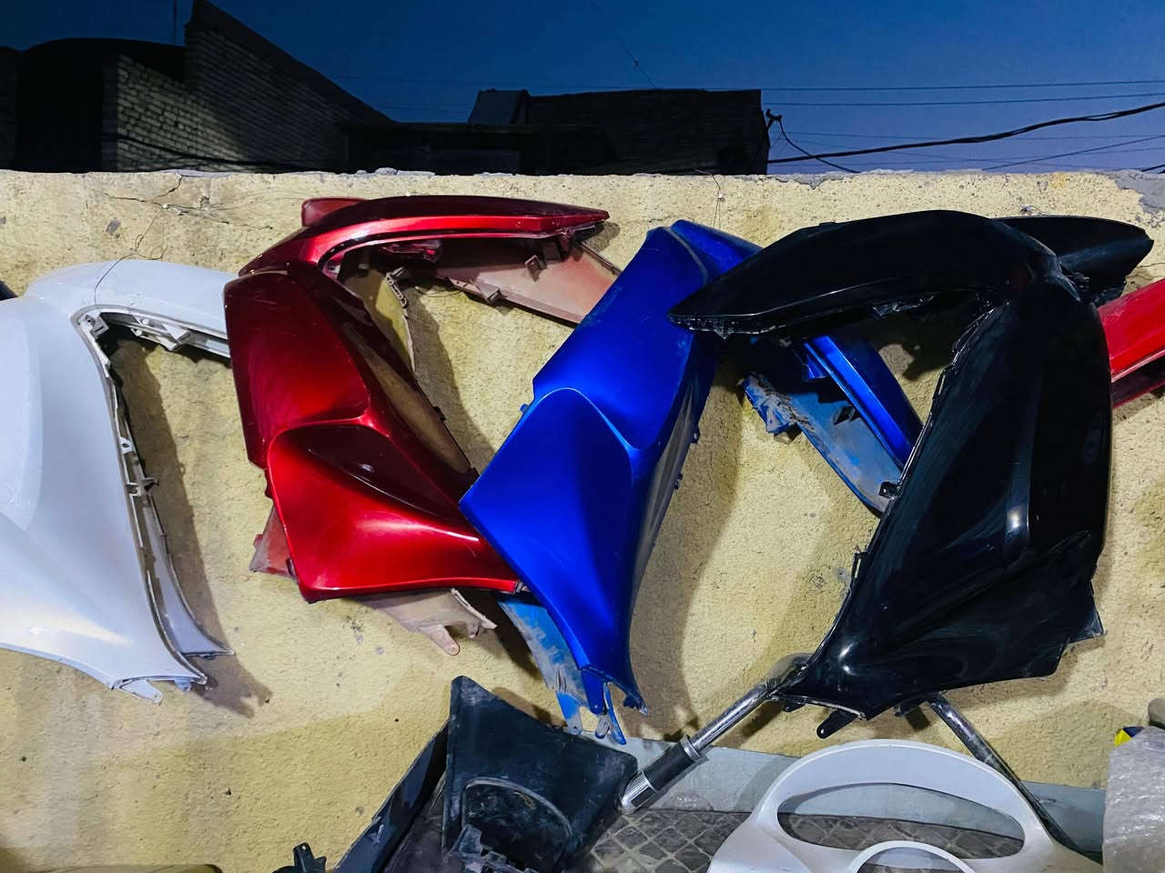 السلام عليكم، متوفر غراض تفصيخ بلادي مال pcx (بيسي  اكس) الجيل الاول فقط فقط مكاني بغداد شهداء البياع يوجد توصيل جميع المحافظات، رقمي *********** اي استفسار اتصال او مراسلة واتساب فقط غير متواجد ع الفيس ومتوفر تصليح وبلخدمة
