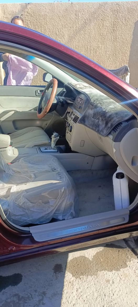 السلام عليكم 
سوناتا وارد امريكا ضرهها بنيد وجاملغ وصبغ عام الجماليه مكينه تخم تاير تخم ويل كب حداديه جاهزه رقم بابل موبايل ***********السعر 85و بيها مجال مال كاسب
