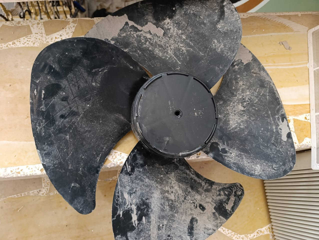 ماطور فإن دنكا 3طن مال شركه ماطور كونفيره حجم وسط الاصلي شباك مكيفات تنور كهربائي استخدام قليل مروحه صغيره مامصلحه مراوح عدد 2 مال كونفيره


**إذا كنت صاحب هذا الإعلان وتريد حذفه لأي سبب، رجاءا أرسل رسالة إلى الدعم الفني**