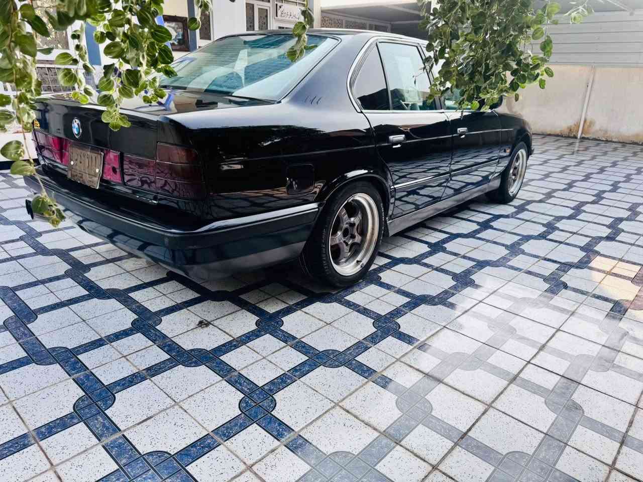 سلام عليكم اخوان للبيع او مراوس 535 /BMW/مفتوح صبغ عام جماليه سياره بجم عريظ فتحا بل صقف دبل ايرباك كشنات منفصل تفئه كشنات / موديل /1993/ رقم الانبار /باتري جديد تخم تاير جديد صدر امامي خلفي خير من الله /سياره كامله من كل النواحي / السعر 54/ وبيهه مجال🌹/ بغداد حي الجهاد/ رقم الهاتف *********** ابو علي
