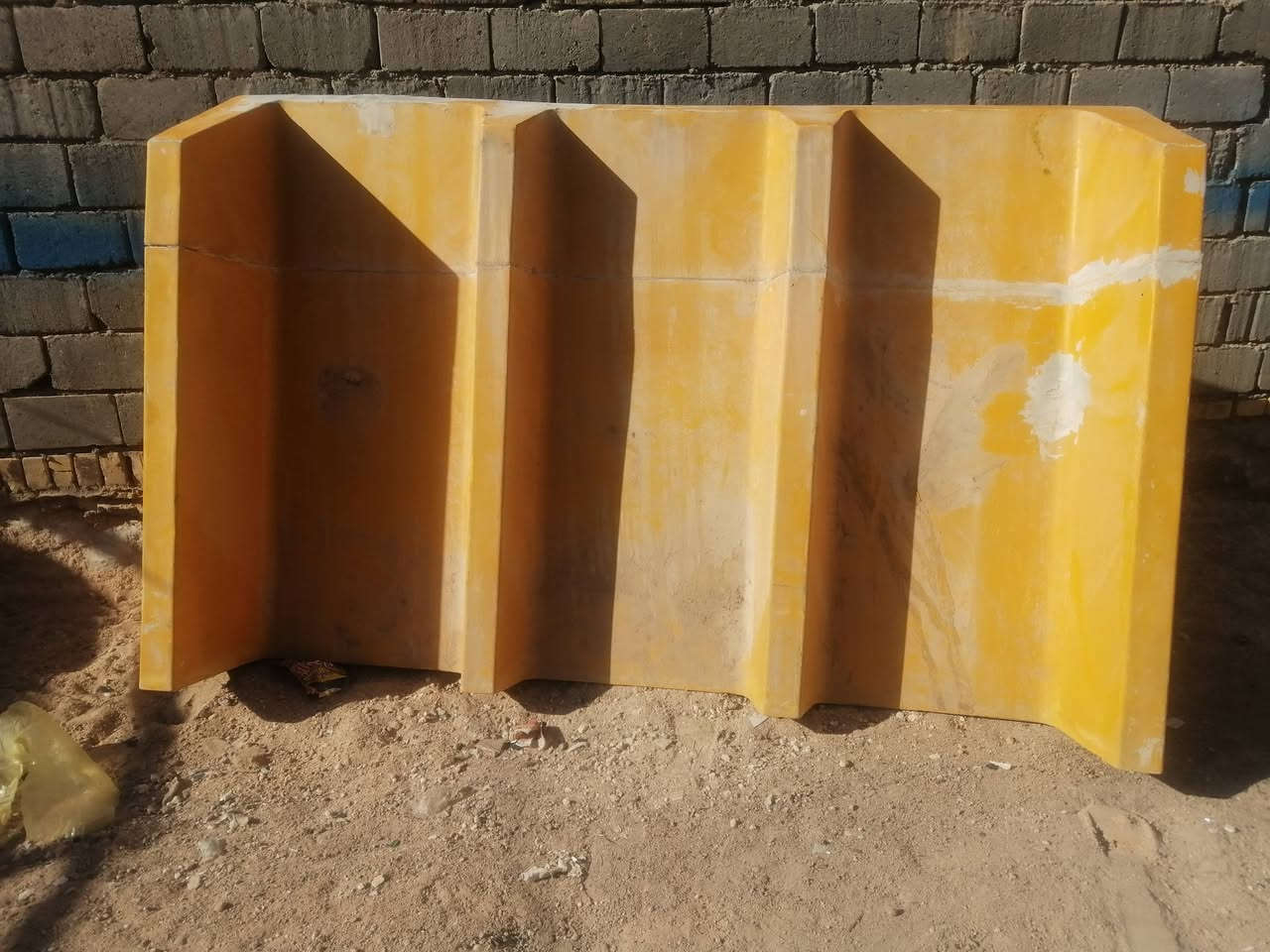 زحليكه او مزليكه مال مسبح قطع تتركب للبيع فيبر بلاص مستعمل نضيف بي اضرار خفيفه تتصلح انطي سعر وبلعافيه عليك ***********
