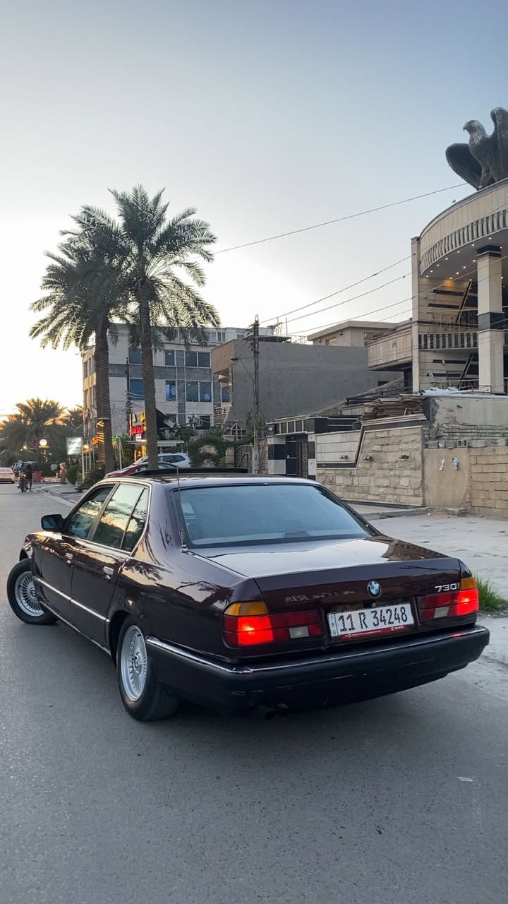 Bmw730
سياره موديل ٩٢ رقم بغداد الانكليزي سنويه مشروع وطني هزه جديده تحويل مباشر 
محرك ٦ سلندر 
مكينه كير شغاله ١٠٠/١٠٠
حداديه جديده طوبه 
موصفات 
دبل كمبيوتر ايرباك استيرن دبل جكمجه 
سلايد رووف طكتين 
داخل جلد بيجي كراسي مكانيك بطاين جلد صاج ملكي 
دبل جام
سكليتر كهرباء
برده خلفيه كهرباء 
جنطه شفط 
ستيرن تحكمان 
ويل شعاع وتخم تاير جديد  
لايت زنون ناصي عالي 
مسجل بلوتوث 
شاشه تصوير 
سياره مصروف عليها بدون اي نقص 
مصبوغه عام للجماليه بدون ضربه ولا خايس 
السعر 73$ 
مكاني السيديه حي الاعلام 
للاستفسار الاتصال على الرقم ***********
