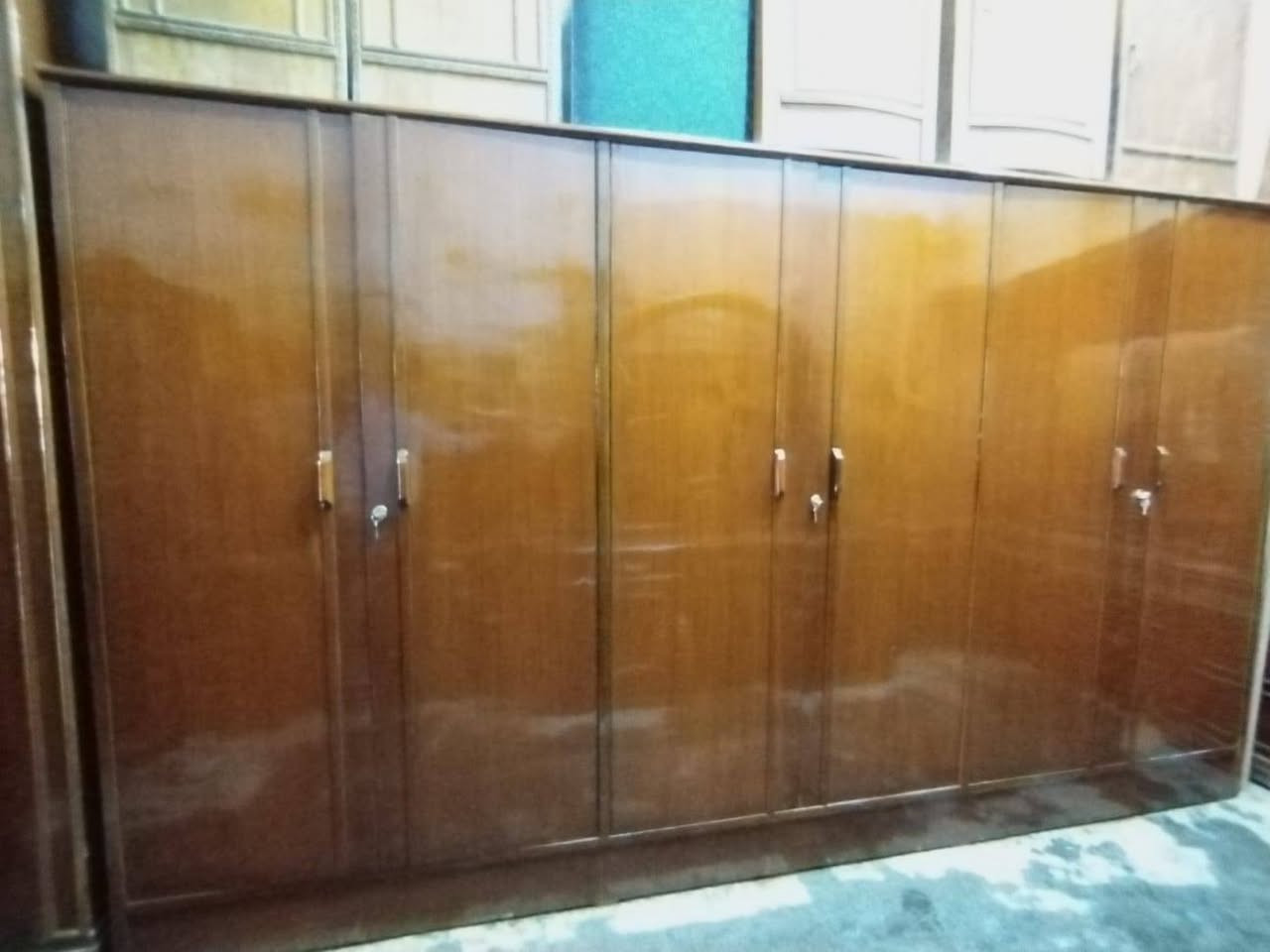 غرفه 6 باب طابق واحد صاج داخل وخارج مستعمل نظيف بغداد الأمين الثانية *********** سعر ٥٥٠
