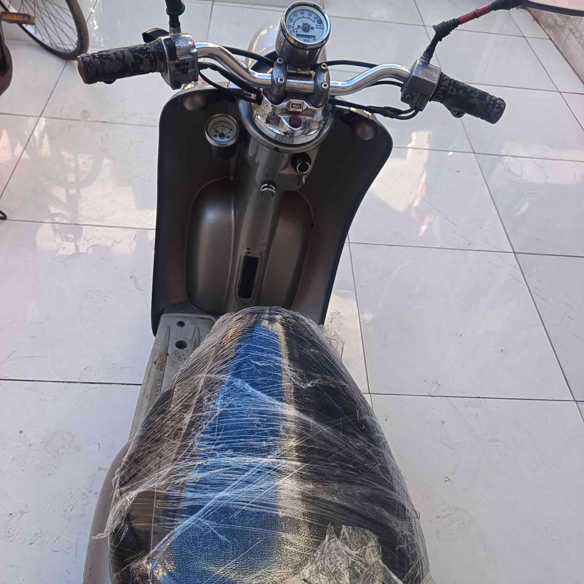 عبد الحليم للبيع نظيف سعر 350 كهربائيات شغال***********
