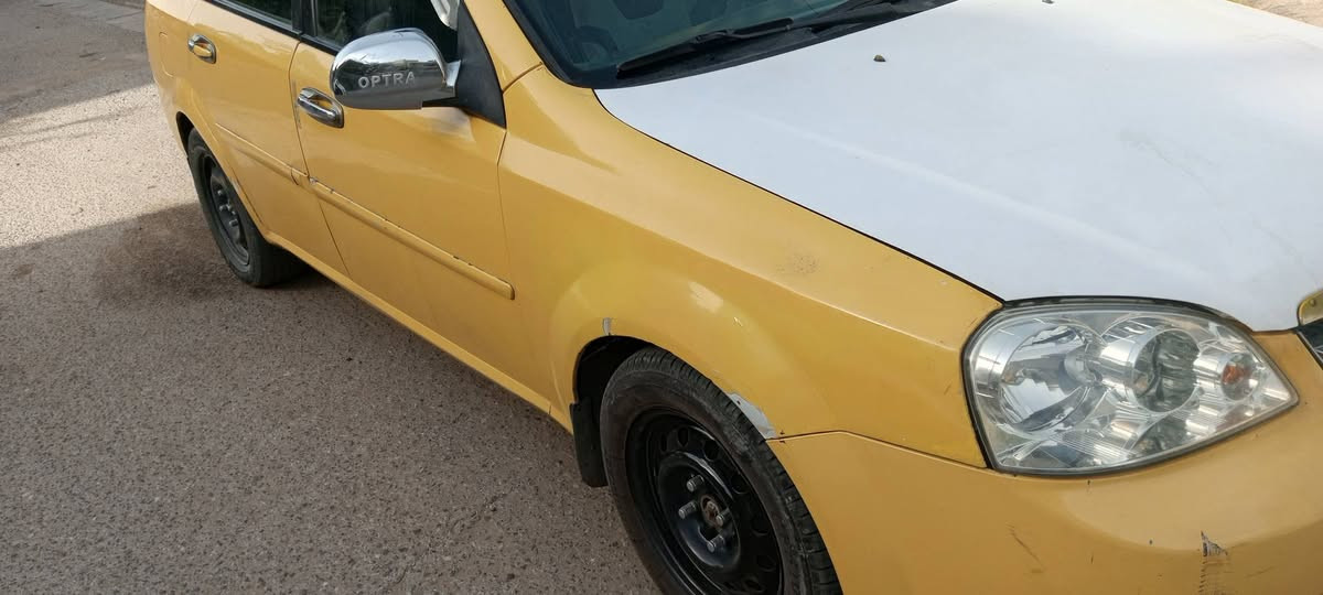 سلام عليكم اوبترا 2011 باسمي سنويه جديده رقم بغداد جديد بيها جاملغ وبنيد وبيها دعجه بمكان الاسبير  السعر 60 قفل ***********
