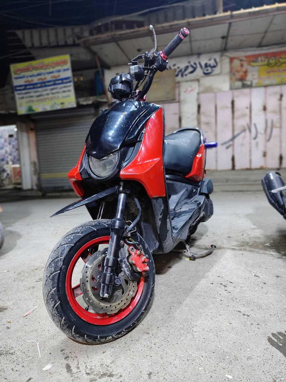 سلام عليكم شباب
سكنس عدد 2 
مكفولات من المكينه 
جيب الف فيتر وتعال 
البيضة سعرها 900 بيها مجال للشراي 
ول حمره رمبه سعرها واحد و 200 وبيها مجال
اتصال رقمي ***********
