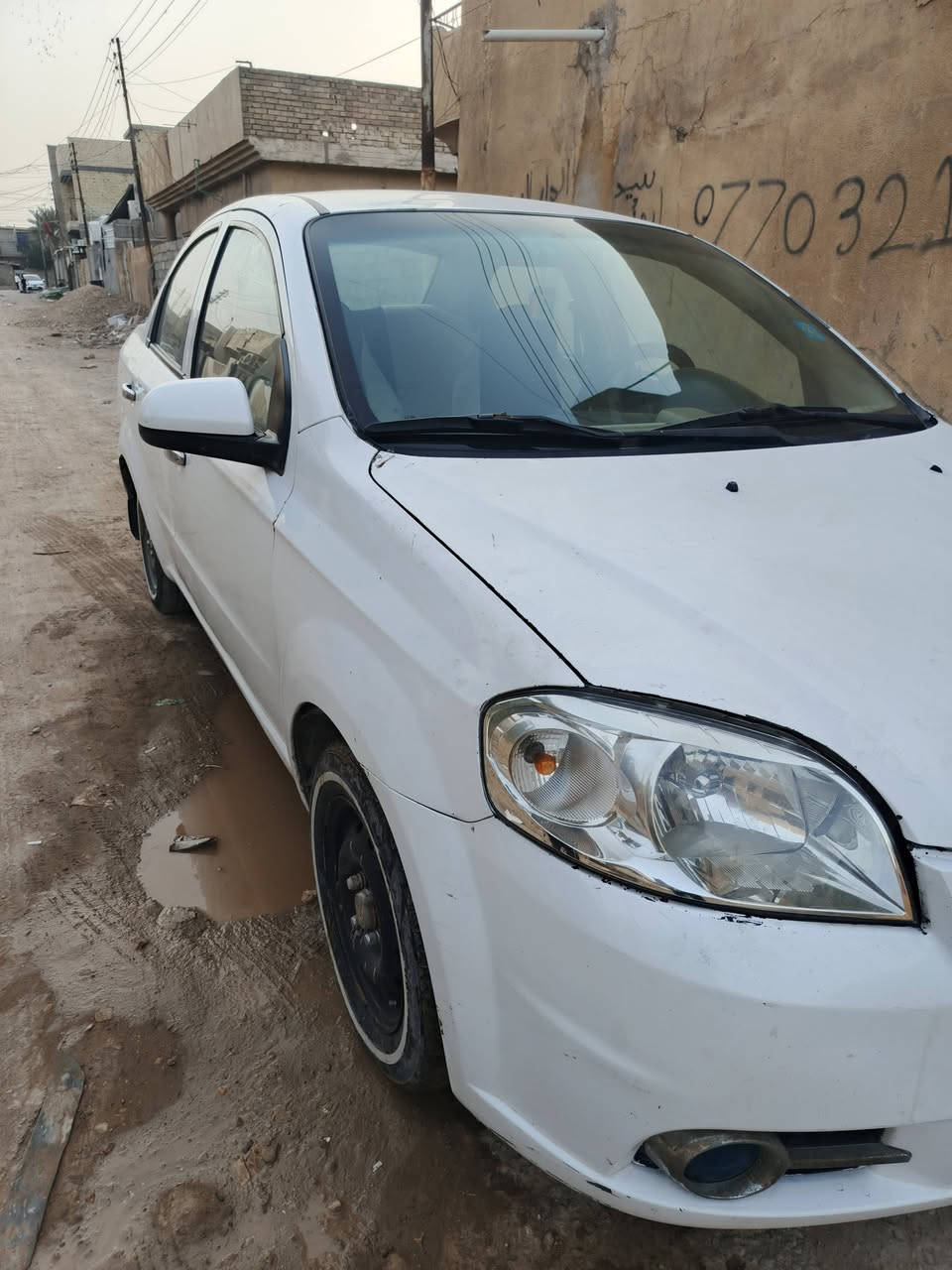 افيو موديل ٢٠٠٩ ابيض اوتوماتيك خليجي تبريد شاشة كامرة بيهه اربع قطع بدون دواخل ابيع احزام سعر ٦٥ وبيهه مجال ***********
