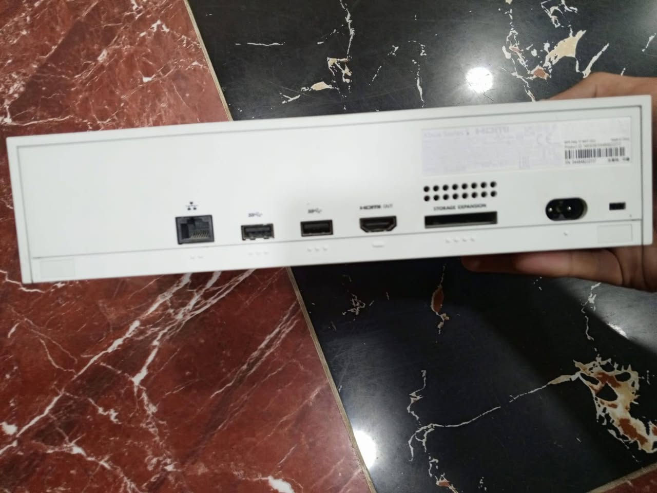 سلام عليكم جهاز إكس بوكس سيريس أس نضيف جدا ويا حساب وبي أكثر من عشرين لعبة مملوكة من ضمن الألعاب رديد وسلسة كولف ديوتي واساسن كريد وفيفا 24 بيه حساب هم الجهاز كلشي ماناقصة السعر 330 قفل


**إذا كنت صاحب هذا الإعلان وتريد حذفه لأي سبب، رجاءا أرسل رسالة إلى الدعم الفني**