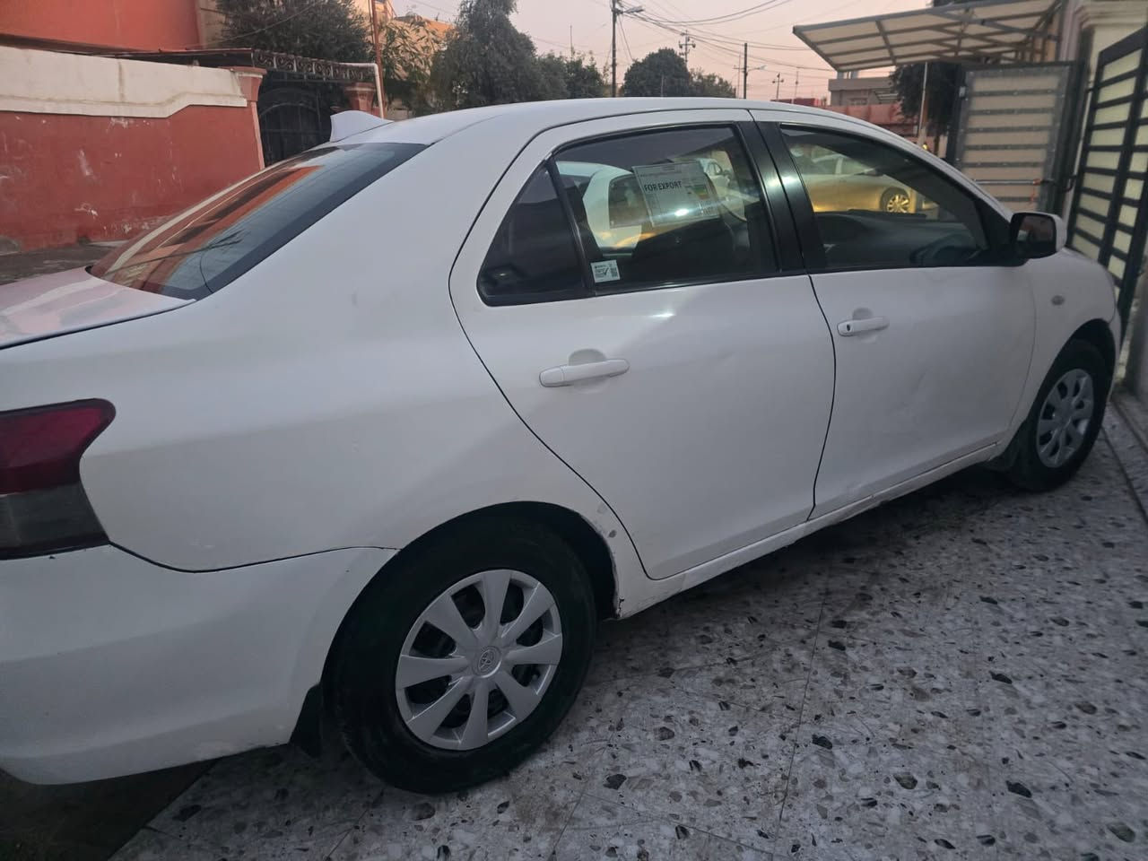 يارس موديل ٢٠٠٨ اوتماتيك...
صدر وتخم تاير جديد 
   رقم بغداد مشروع وطني
 الشرعي موجود شرط التحويل 
بدون حادث مرشوشه عام جماليه 
المكان الحويجه... السعر ٦٣ 
الاتصال بالرقم ***********
