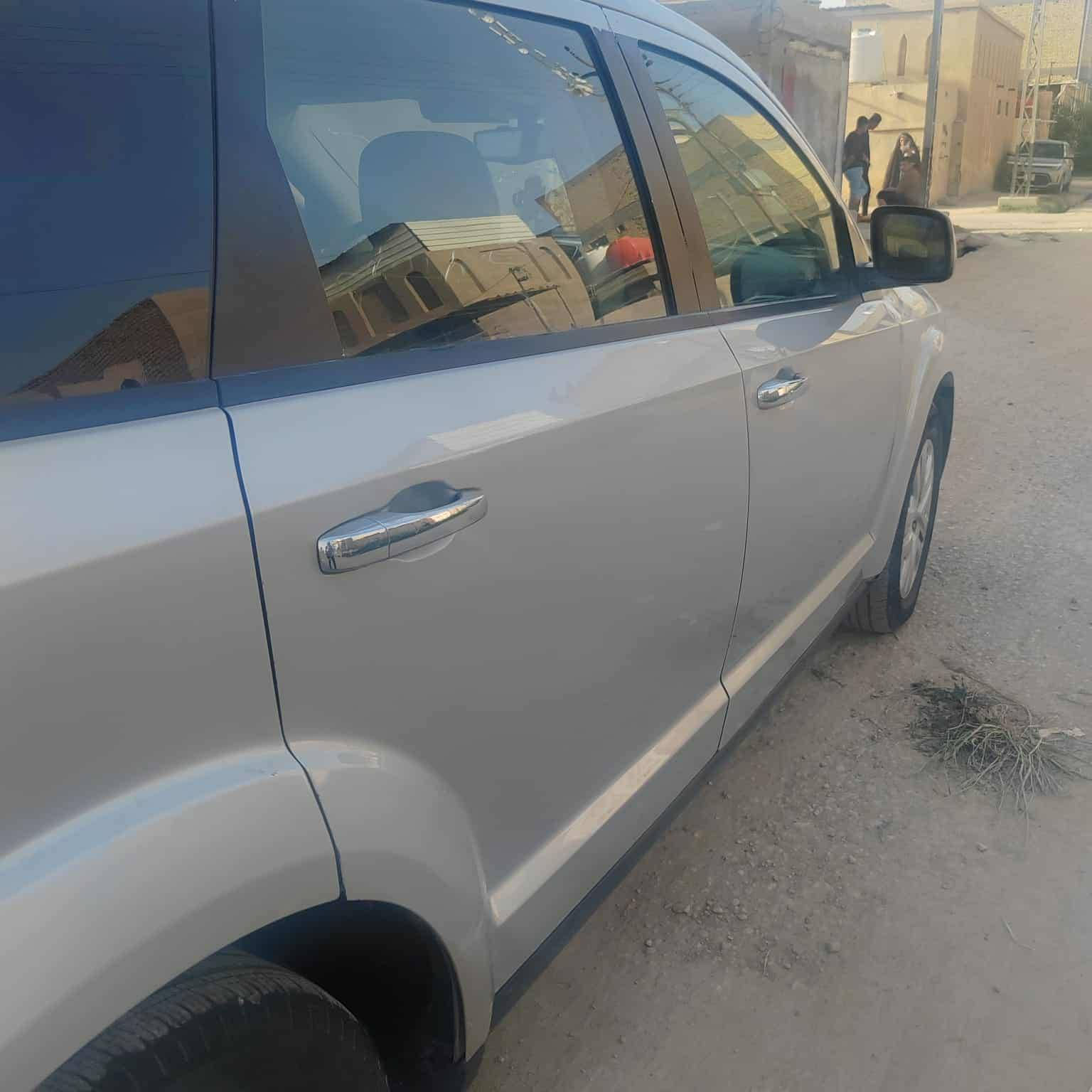 السلام عليكم أخوان
جورني ٢٠١٢ اللون سلفري مكينه ٣٦٠٠ رقم بصره ٧ راكب تبريد ٣ قطع كير ومكينه خير من الله السياره في ذي قار قضاء النصر رقم الهاتف *********** بيه واتساب السعر ١١٠ وبيها مجال بسيط
