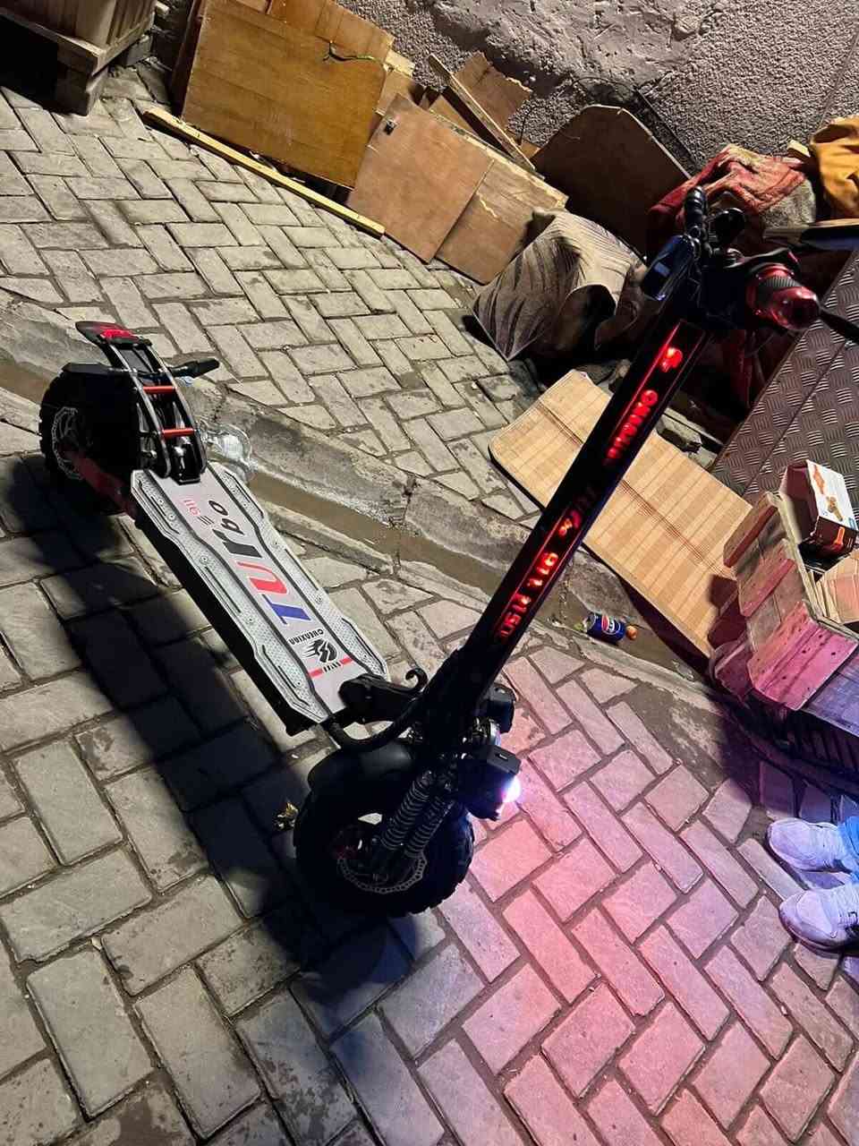 سكوتر شحن TUR نضافة خير من اللّٰه كلشي شغال بيه البطارية1500 واط نضافة100 العنوان مدينة الصدر قطاع 12
السعر 550
بلتواصل ***********
