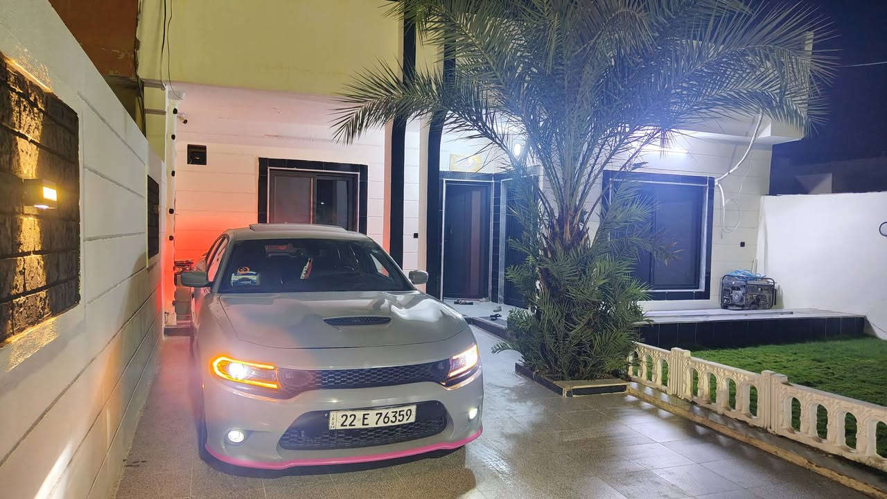 جارجر سمنتي موديل 2021فول فول صبغ عام أمريكي بدون دواخل شرط هزا سنوية ارقام كلو جديد بسمي ماشي 53جديد السعر 175رقم ***********زين ***********
