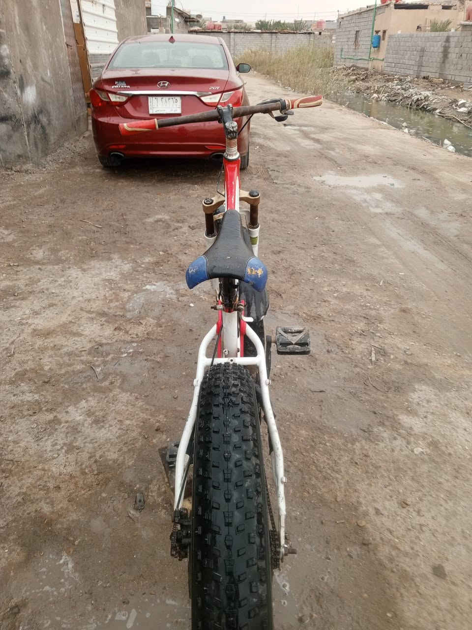 السلام عليكم بايسكلات اثنين دبابه حجم 26 وسياحي حجم 27 الدبابه كامل مكمل كلشي مابي السياحي يرادله تاير وره المكان البصرة التنومه السعر اثنينهن ب100 راسلني خاص ارد


**إذا كنت صاحب هذا الإعلان وتريد حذفه لأي سبب، رجاءا أرسل رسالة إلى الدعم الفني**