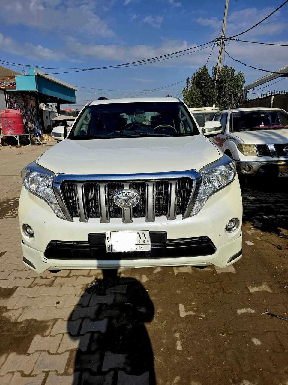 سلام عليكم
لاند كروزر برادو 6سلندر موديل 2013 محدث 2017 داخل خارخ 

محرك مكفول بلادي 

كير مكفول بلادي 

حدايده جديده بلادي شركه 

تخم تايرات جدد 80%

مكفولة من الضربه 

مكفولة من المعجون  

مواصفات السياره 

١- بنوراما 

٢-تحكم ستيرن 

٣-مانع انزلاق

٤-نضام منحدرات 

٥-نضام دفع رباعي 

٦-منفذ شحن USB

٧- ثلاجه شغالة فول 

٨-تحكم مري الجوانب 

٩-تبريد ثلج 

١٠-السياره ٨ قطع تبريد 

١١- ٧ راكب 

١٢- تحكم تبريد خلفي 

١٣- سياره دبل تانكي بلادي 

١٤ - فتح وقفل السياره خلفي من الجنطة 

١٥ - سبير تعليك 

١٦- فئة tx.l

١٧- داخل بيجي مطعم صاج بلادي  

١٨- تحديث بلادي 

١٩ - بلاجكتورات زنون فول 

٢٠- كامرات خلفيه وامامي بلادي 

سنويه بأسمي رقم بغداد مشروع وطني عنوان السياره النجف الأشرف  

ملاحظة السيارة بيها مكانات رش فقط اثر شخوط مكفوله من المعجون والضربه والبارد 

سعر 28.000$

للتواصل اتصال فقط ***********
