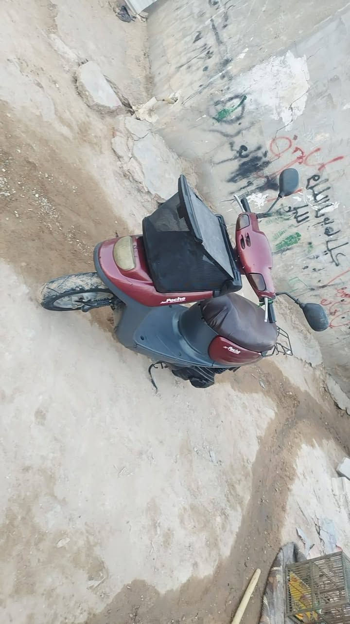 السلام عليكم دراجه بطه بلاديه كل شي شغال العنوان كربلاء زايدين حي الشهداء الموظفين قرب الاساءه مال المي الشراي نتصل على هذا الرقم واهلا وسهلا دراجه بلاديه ومال جنه علي***********
