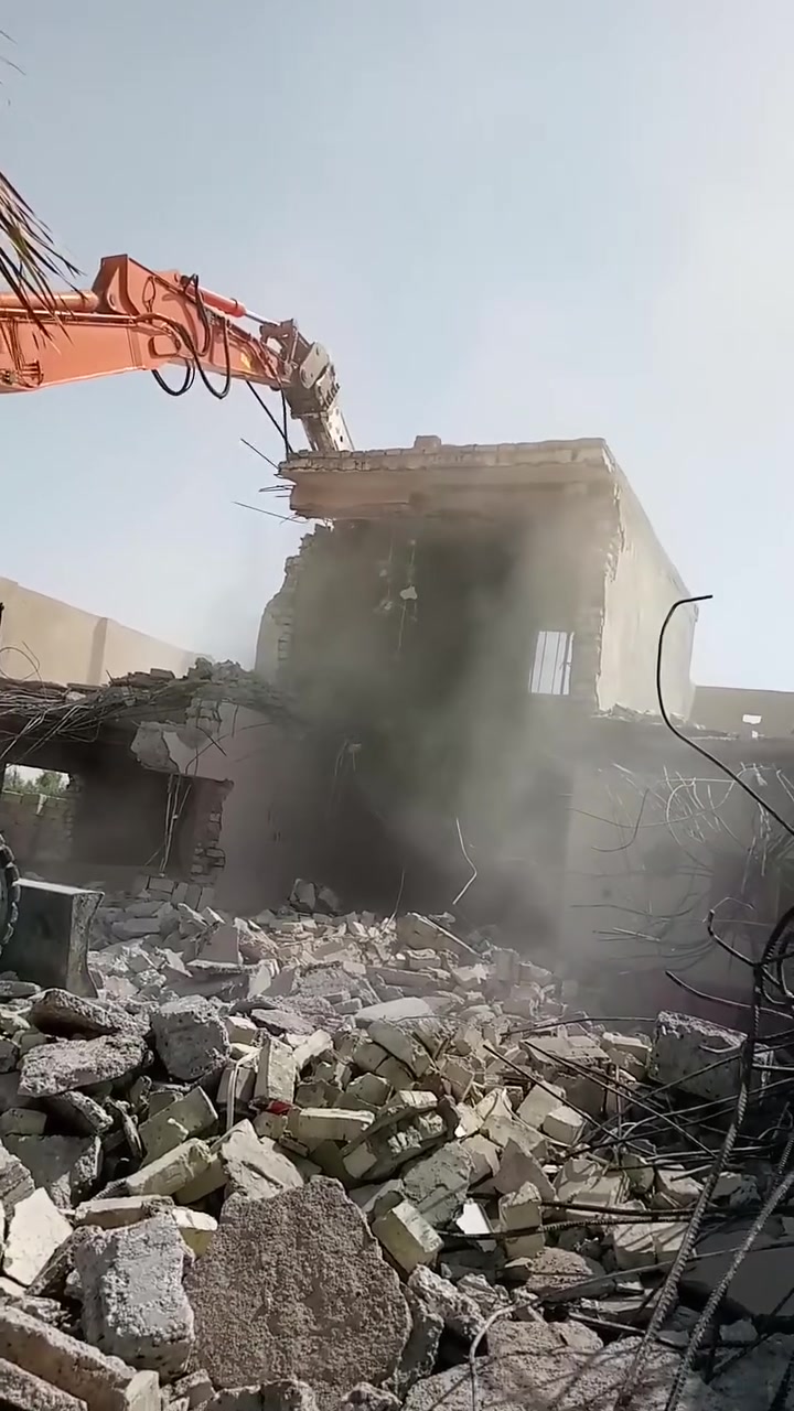 تفليش البيوت ورفع الأنقاض وتعديل الأرضية بمواد البيت بدون فلوس في جميع مناطق ديالى للاتصال على الرقم ***********
