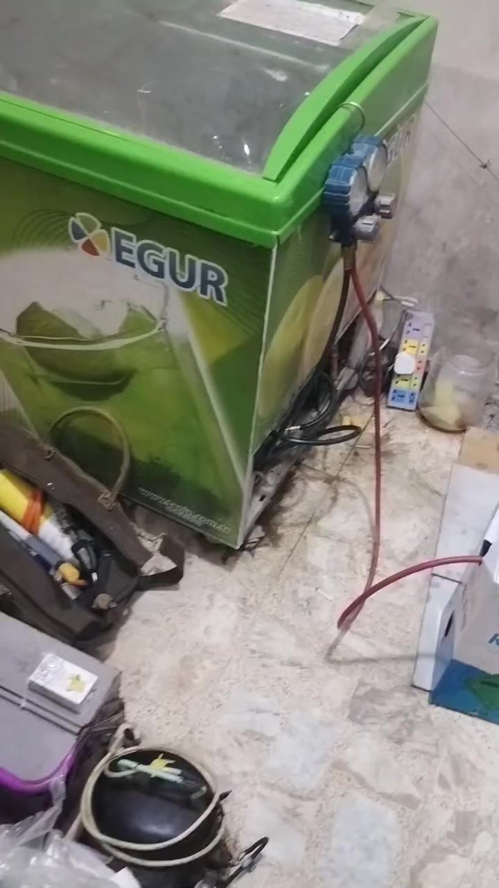 السلام عليكم تم صيانه مجمده طرحيه او براد مثلجات
عطل انسداد في المنضومه وتم التنضيف والشحن بالكامل عمل موقعي بغداد حي تونس
ابو سكينه الربيعي ***********
يوم 2026 /٢٠/3
