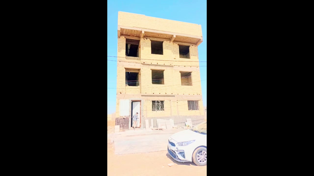 حداد مختص بلهايرب والديكور
***********
