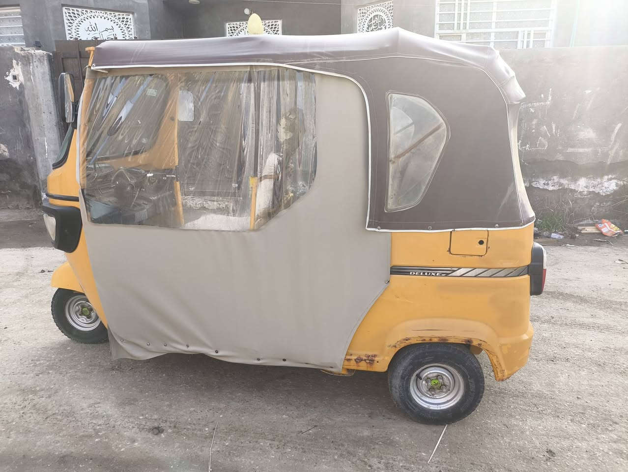 تكتك للبيع موديل 20 شهر 10 اوراق مو رقم السعر 3 أو 300 وبيه مجال المكان بابل الحمزه  الغربي الاستفسار أكثر اتصل ***********
