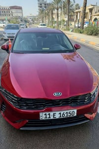 K5 2021 lx نص مواصفات  رادار  فول تحكمات ستيرن شاشة كاربلي واندرويد او...