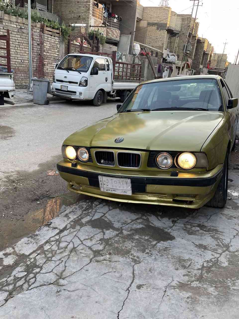 السلام عليكم
للبيع 520 موديل1990كير عادي محرك 25 مسكر فانوص تبريد شغال كهربائيات صدر امامي جديد المكان بغداد السعر 55 وبيه مجال للاستفسار ***********
