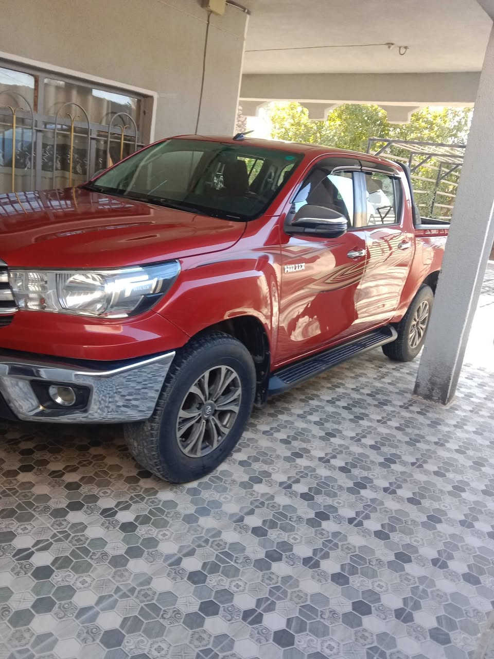 تويوتا فورويل موديل 2018  رقم اربيل باسمي مكفول من صبغ  وضربه فقط شويه بارده كما موضحه في السونار المرفقة في صور  مكان بعقوبة *********** سعره 230
