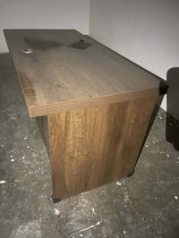 ميز مكتبي • موصل رشيديه