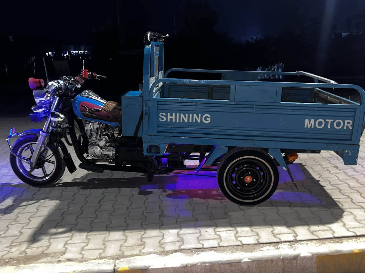 السلام عليكم ستوتة للبيع موديل 20 محرك 25 ستوتة مكفولة وتخم تايرات السعر 1650 وبيهة مجال مكاني واسط وهاذة رقمي  ‏‪***********‬‏
