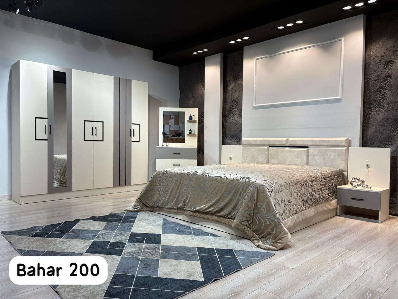 غرف تركي 5 قطع ابواب قطع اخيرة 
 *كنتور   
*ميزت تواليت
*كومدي عدد 2 اناره
 *سرير 
تركي 🇹🇷اصلي  
برغي جوي حديد 💪 
 توصل نفس الصورة والتفاصيل بالضبط
السعر كامل مع التوصيل والشد 665 الف فقط فقط 
✅ضمان الفحص قبل الدفع. 
🚗 خدمة توصيل وشد لكافة المحافظات. 
للحجز والأستفسار مراسلة خاص.


**إذا كنت صاحب هذا الإعلان وتريد حذفه لأي سبب، رجاءا أرسل رسالة إلى الدعم الفني**