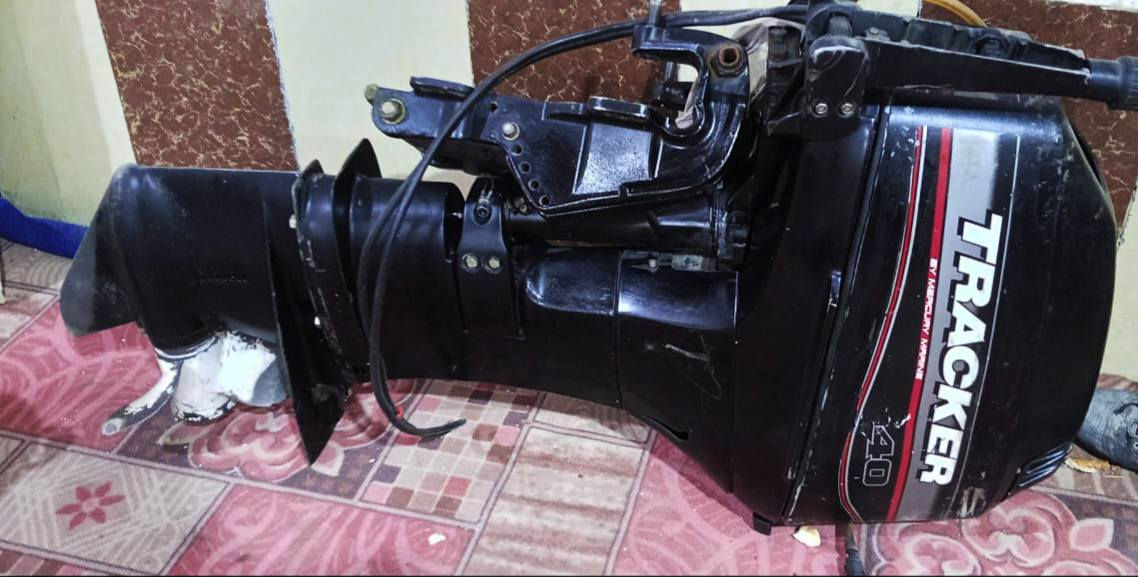 مكينه 40ماركلي مامفتوح لاكير ولا محرك ***********
