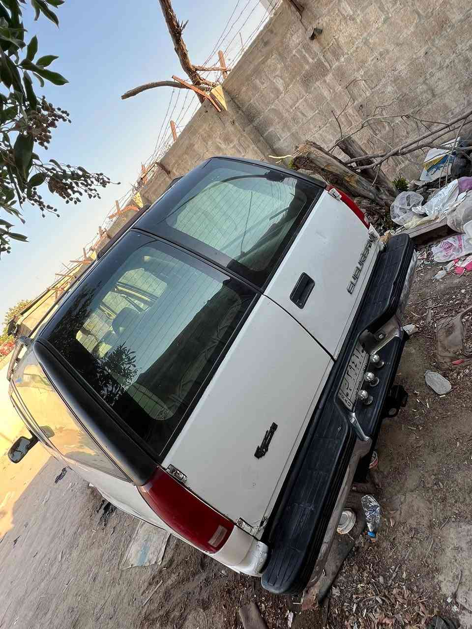 سلام عليكم للبيع  مديل 97 رقم بغداد مكينه 350بيها بدايه بخار كير ألف حداده توني مسويها كهرباء شغاله نقص تبريد سياره مثل ما بالصور تجي شوفها والقماره مثل ما بالصوره هم تجي شوفها مكاني بصره زبير السعر 35 وبيها مجال اي شي اتصل على  ***********
باقي تفاصيل خابرني

