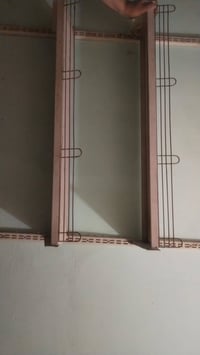 رفوف محل للبيع للاستفسار الاتصال على الرقم 07738324461