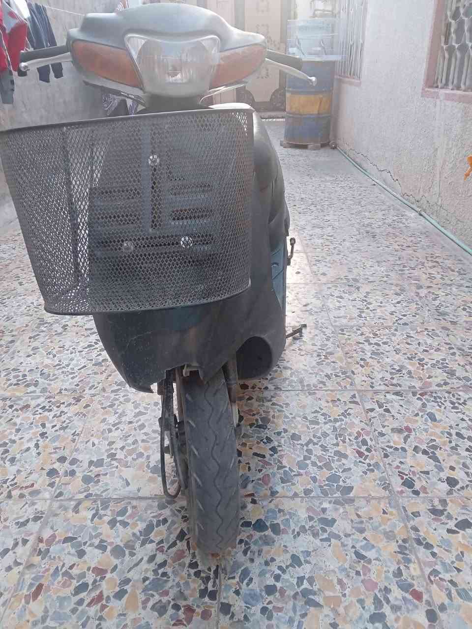 دراجه ساسوكي ياباني محرك 60c شلعه قويه _ سرعه _محرك خير من الله دراجه ابد متحب عطل ❌ ومكينه ناعمه وخرسه ..كلشي شغال (عداد اشاير اصطبات لايتات هـورن سلف +هـندر)
شرط الفحص #كربلاء_حي_العامل_المنطقه_الاخيره 
#السعر_275الف وبيها مجال بسيط 
متواجد على النت (‭0774 239 0737‬)
