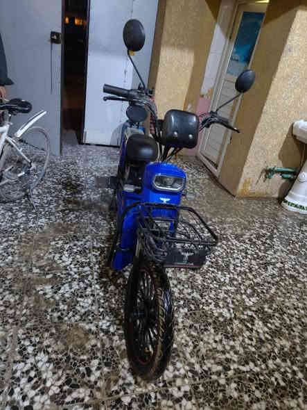 السلام عليكم موديل 25شحن 5بطاريات مابيه نقص بصمه فول جديد وسعر 400الف العنوان بغداد دورة ***********
