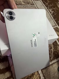 هونر باد ١٠ • شاحن وكيبورد • نظيف ١٠٠/١٠٠
