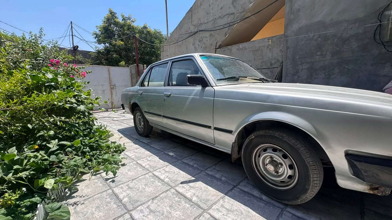 كراون 1981
للبيع السياره جاهزه كير ومحرك كفاله عامه 
تبريد شغال رقم بغداد وبأسمنه ومشروع وطني وين ميعجبك تحول السياره مال جني وبس الرغابه يعرفون قيمتها 
السعر 44 ورقه وبيها مجال للتفاوض 
للاستفسار اتصل ع هذا الرقم 
***********
