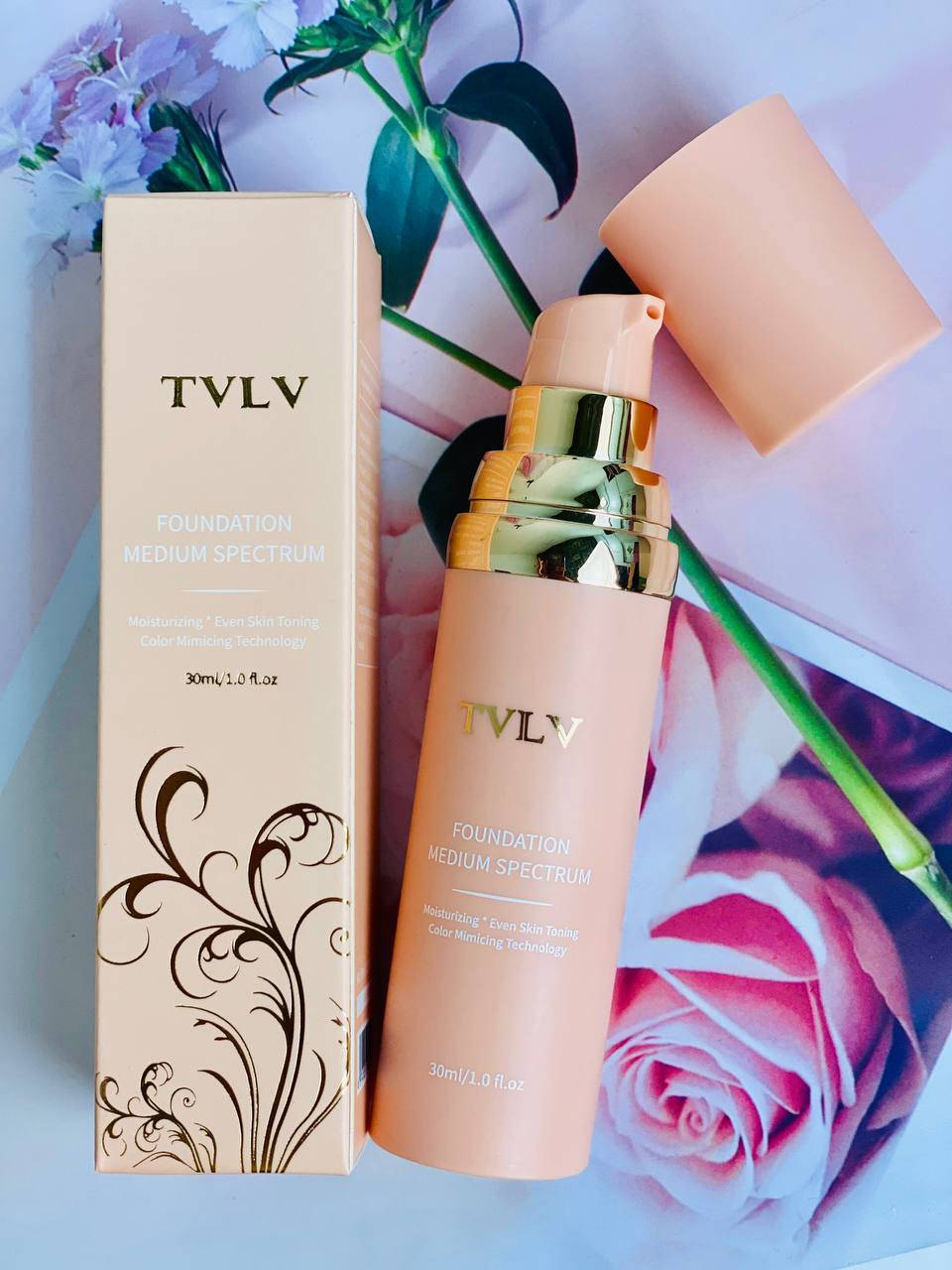 ✨ فاوندیشن TVLV المتغير اللون – توحيد فوري للبشرة ✨💖

تريدين بشرة صافية وطبيعية بدون تعب؟ 😍
هذا الفاونديشن السحري يتحول للون بشرتج ويخفي كل العيوب 💄✨

⭐ المميزات:
🤍 يتغير لونه تلقائياً ويندمج ويا بشرتج
✨ يغطي الحبوب وآثارها والمسام الواسعة
💧 ملمس ناعم بدون خطوط أو تكتل
⏳ ثبات طويل يوصل لحد 16 ساعة بدون أكسدة
🌿 مناسب لكل أنواع البشرة حتى الحساسة
💖 يرطب البشرة ويعطي نعومة مخملية


**إذا كنت صاحب هذا الإعلان وتريد حذفه لأي سبب، رجاءا أرسل رسالة إلى الدعم الفني**