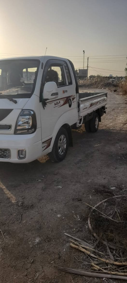 السلام عليكم
كيه موديل 2024 رقم بغداد 
مكفوله كفاله عامه ماشيه 46 ألف بسمي شرط التحويل رقم دولي تحويل مباشر سياره جاهزه الاستفسار ***********
