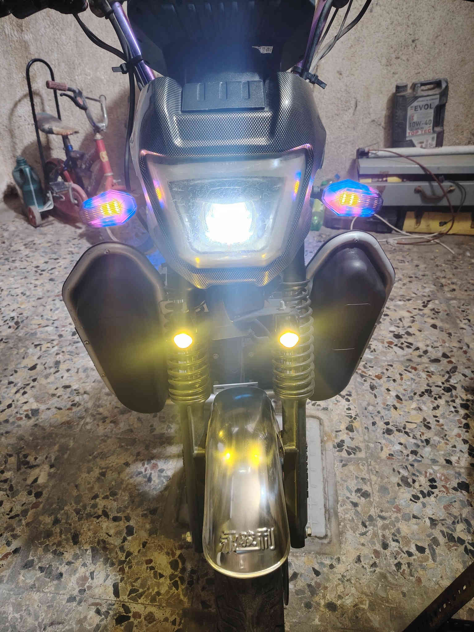 السلام عليكم دراجه شحن للبيع هارلي جبلي موديل 25 دراجه جديده البكان بغداد بياع الشرطه الخامسه رقم ***********
