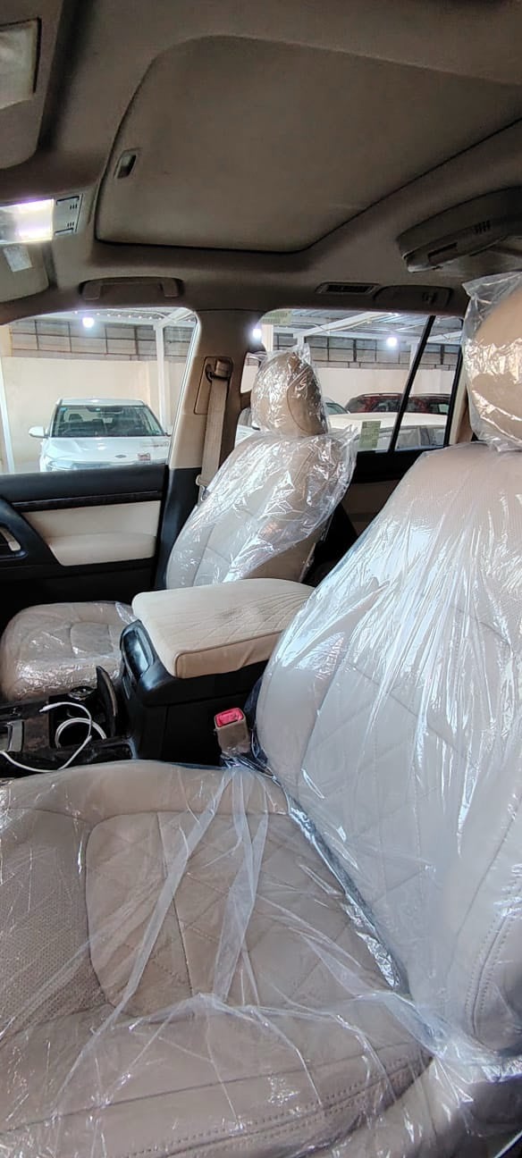 لاند كروزر ٢٠٠١١ ستينيه سعودي كفاله عامه عدا الدعاميات تحديث  كشنات بقلاوه جلد كامره بصمه تخم تاير حداديه جديده ماشيه ٣٠٠ الف مكينه ٦ مكفوله السعر ٣٣٠ وبيها مجال العنوان واسط تشغيل عن بعد بدون امراوس موبايل ***********